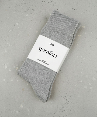 Staple Socks (4-Pack): Grey pair